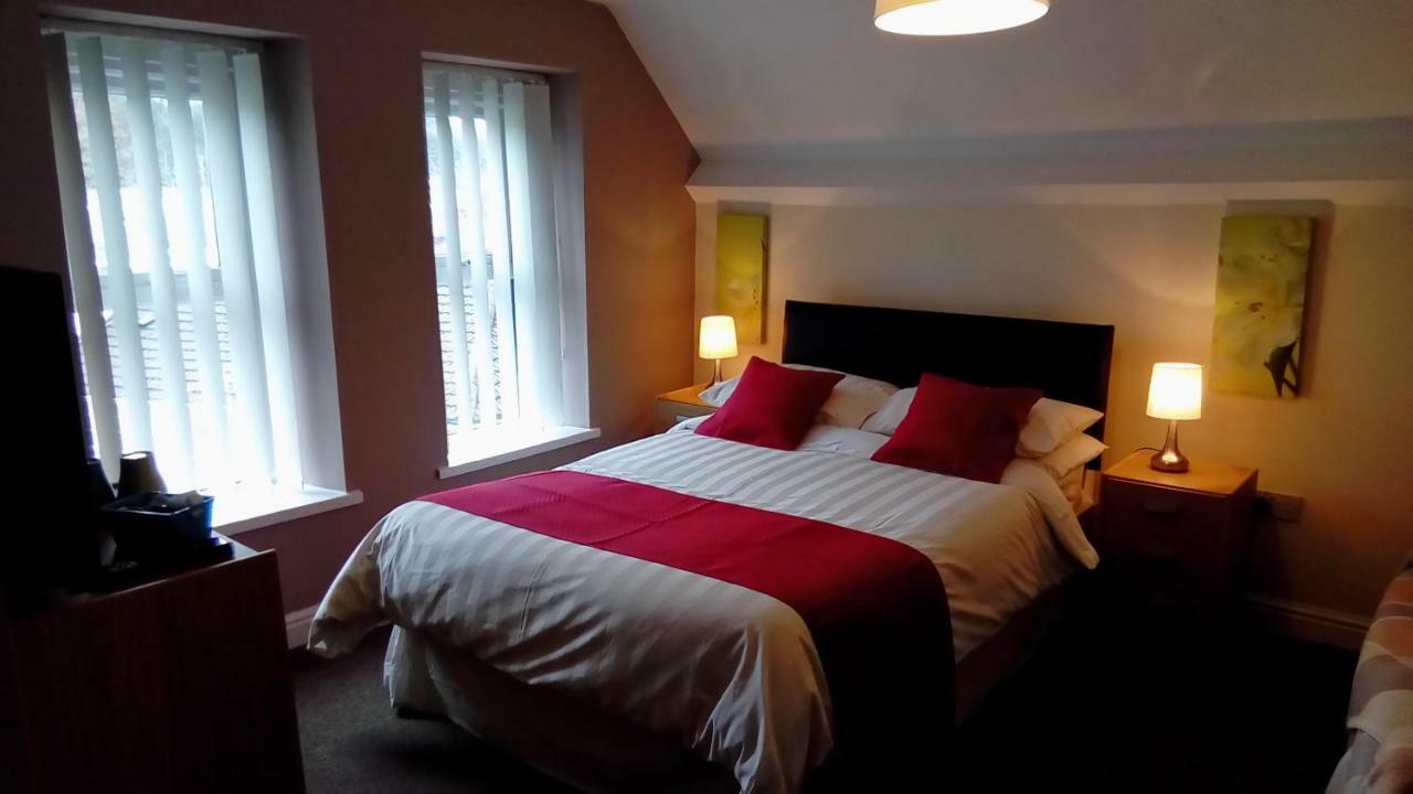 Mount Pleasant Hotel Aberdare Buitenkant foto